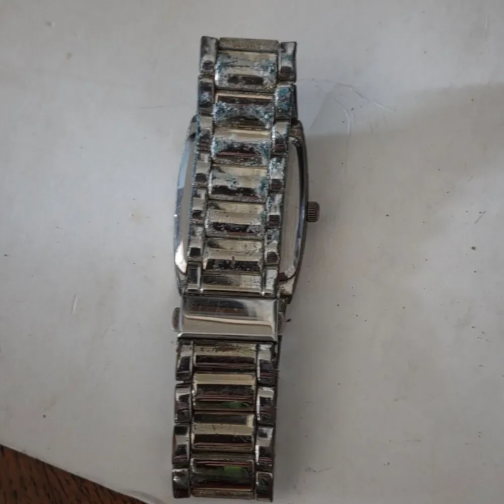 Diamond Accented Men's Quartz Watch Needs/Battery  FMDXGE022 PARTS ONLY UNTESTED